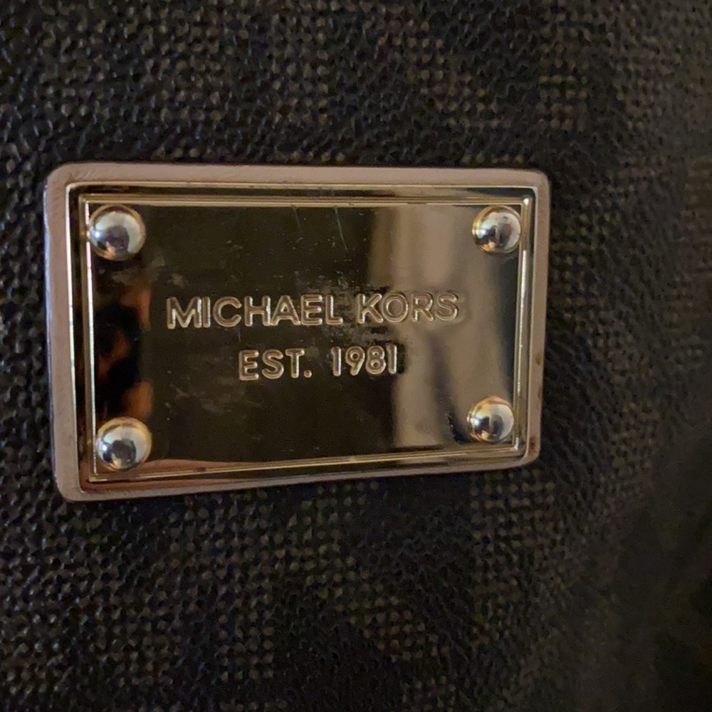 Micheal kors diaper bag - Picture 2 of 4